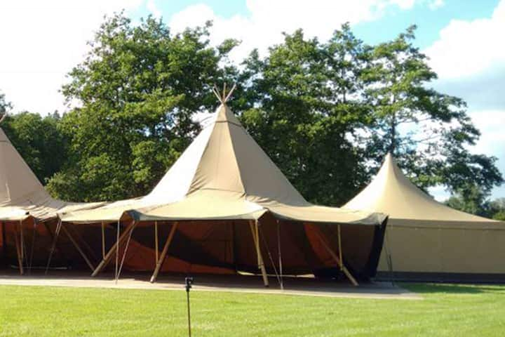 Vooraanzicht-Cateringtent