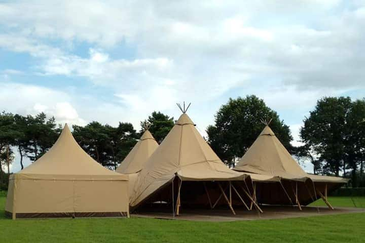 Zijaanzicht-Cateringtent