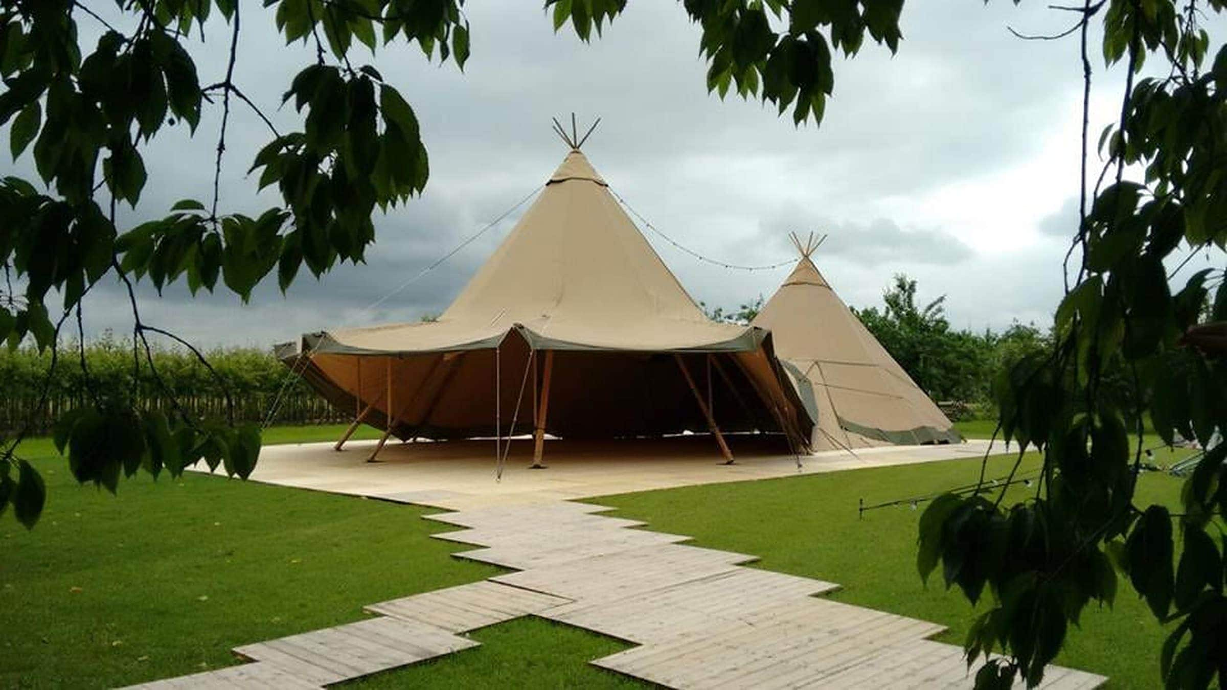 Robijn lanthaan geboren Tipi tent kopen? Wij zijn officieel dealer van Tentipi in NL en BE