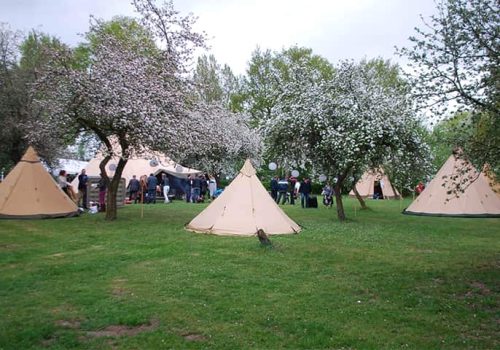 nordic-tipi-event-caming-in-een-boomgaard